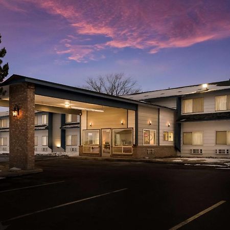 Surestay Hotel By Best Western Уэллс Экстерьер фото
