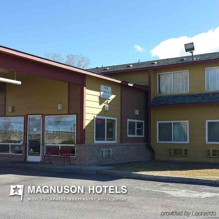 Surestay Hotel By Best Western Уэллс Экстерьер фото