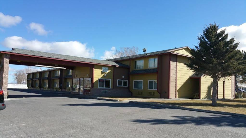 Surestay Hotel By Best Western Уэллс Экстерьер фото