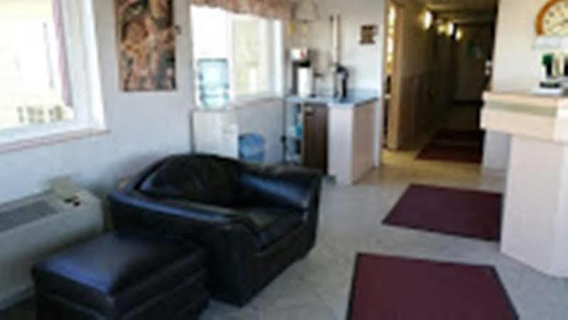 Surestay Hotel By Best Western Уэллс Экстерьер фото